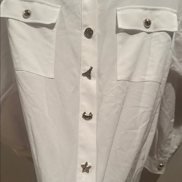 KARL LAGERFELD PARIS
Women's Signature-Button Blouse Large - Picture 5 of 7